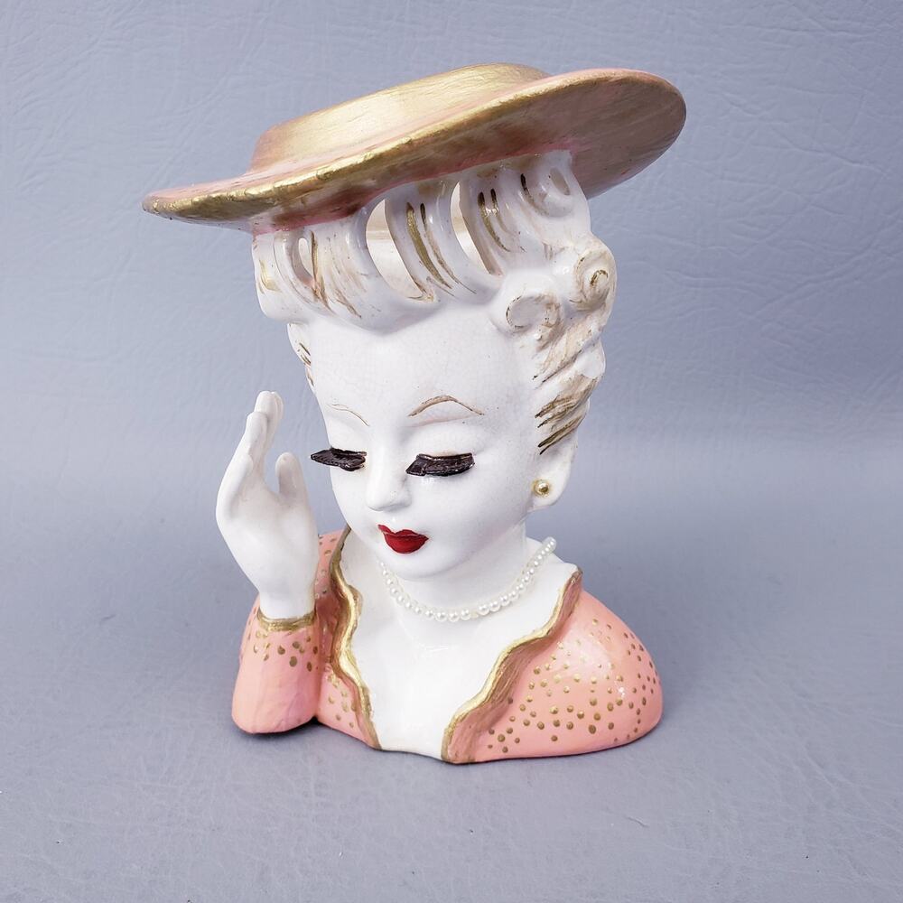 Vintage Lady Head Vase Headache W/ Eyelashes Pearl Necklace Gold Earrings Peach